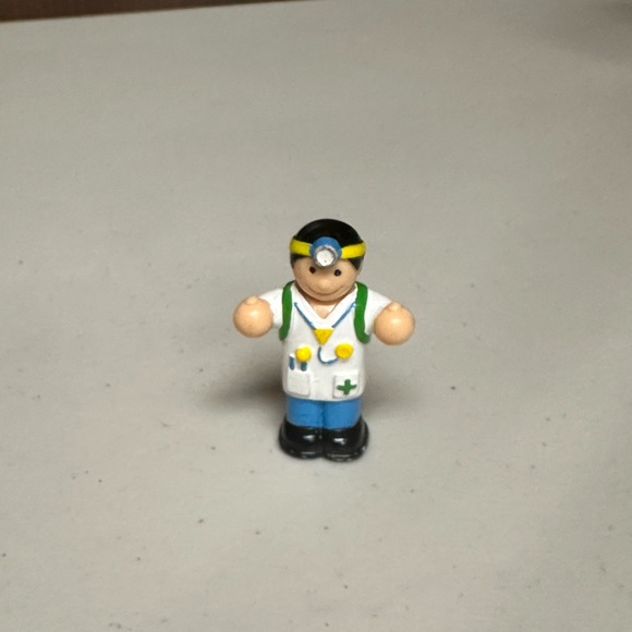 WOW Toys character minature Doctor Figure - Picture 5 of 7